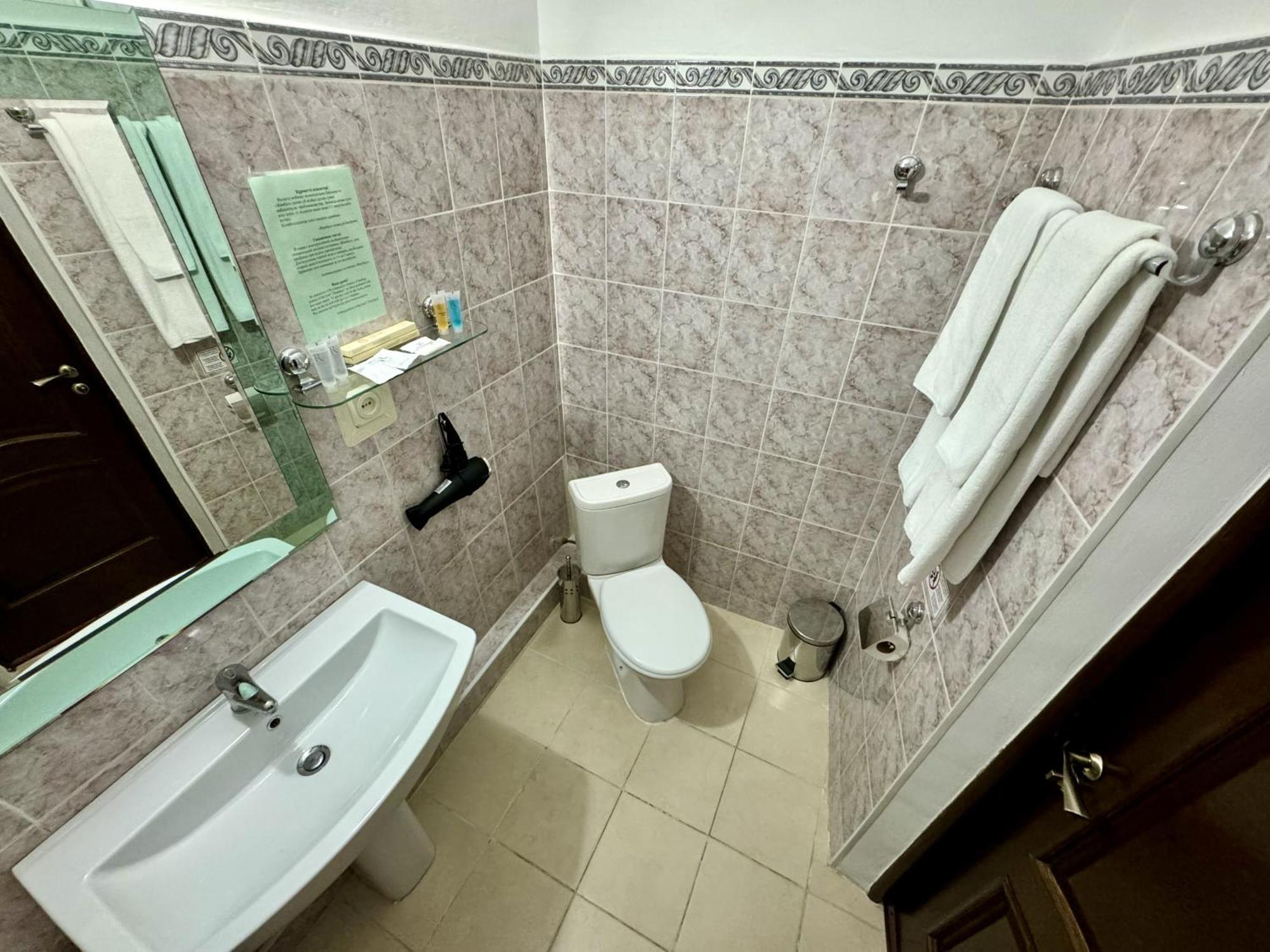 Hotel Zhambyl Taras Exterior foto